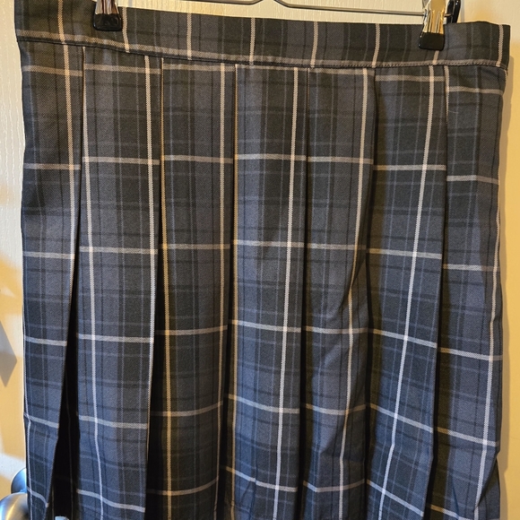 DOLLSKILL ~Current Mood~Dress Code Plaid Skirt - Picture 5 of 7